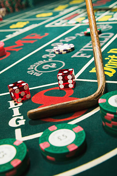 juhi88 login platform interface showing slot games and live-dealer tables